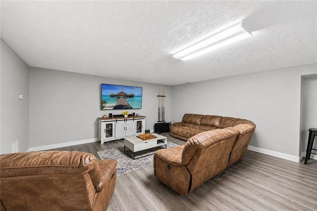 807 Kennedy Court, Loganville, GA 30052