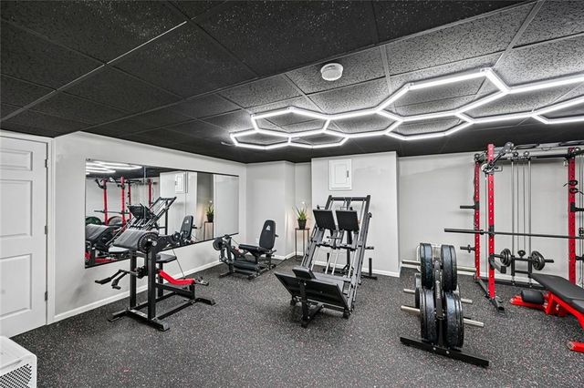 807 Kennedy Court, Loganville, GA 30052