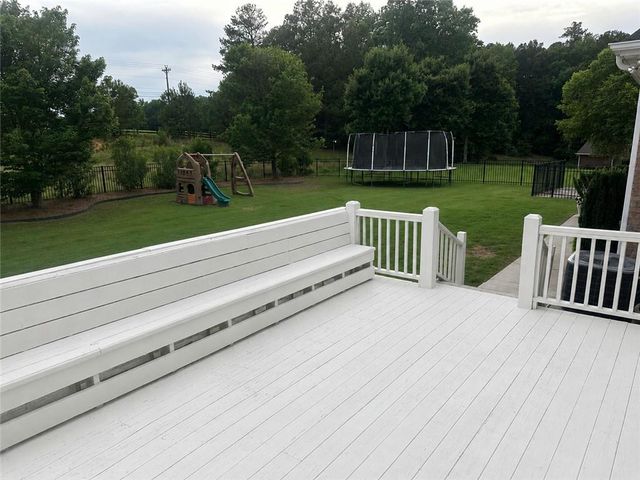 807 Kennedy Court, Loganville, GA 30052