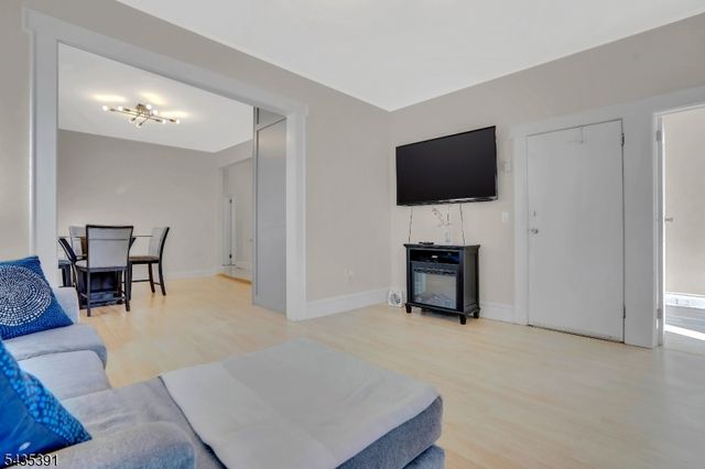 35 Chester Ave, Irvington Twp., NJ 07111