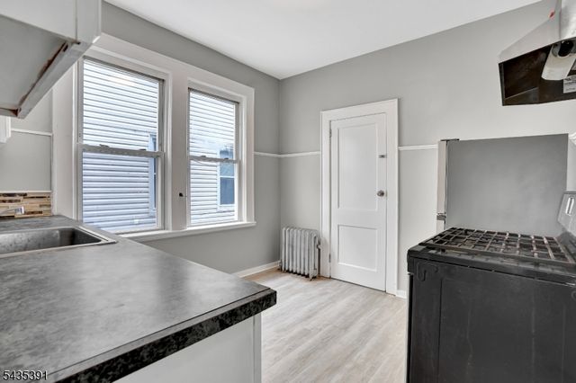 35 Chester Ave, Irvington Twp., NJ 07111