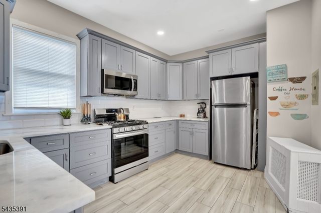 35 Chester Ave, Irvington Twp., NJ 07111