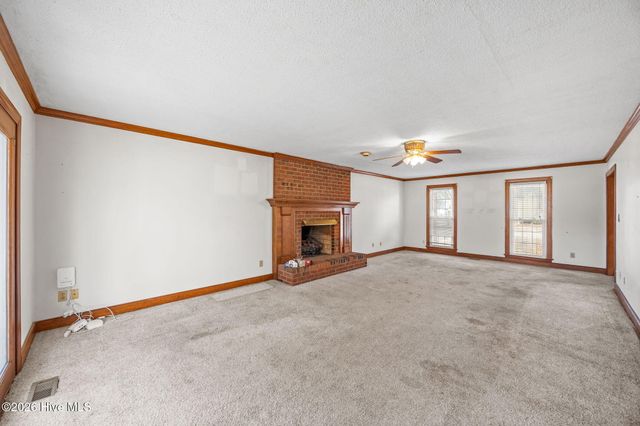 112 Knight Drive, Winterville, NC 28590