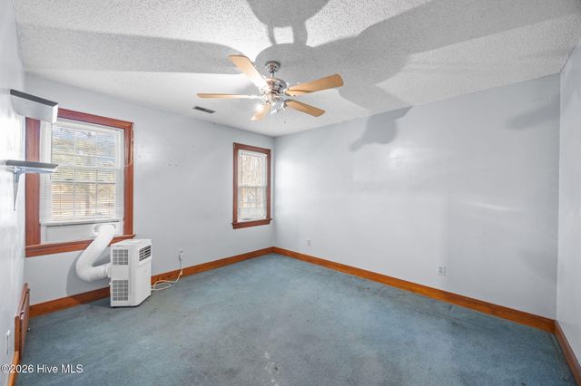 112 Knight Drive, Winterville, NC 28590