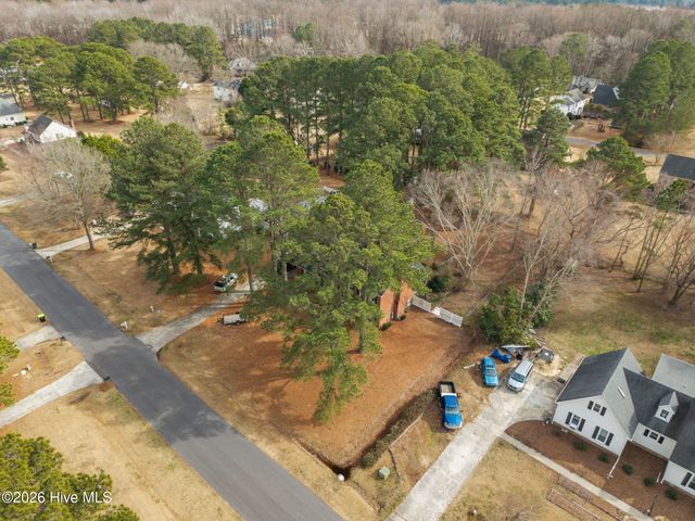 112 Knight Drive, Winterville, NC 28590