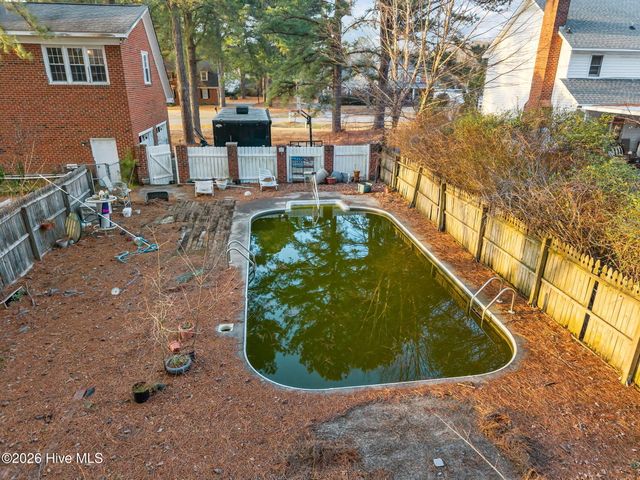 112 Knight Drive, Winterville, NC 28590