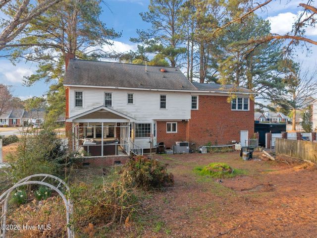 112 Knight Drive, Winterville, NC 28590