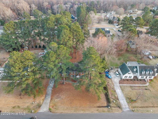 112 Knight Drive, Winterville, NC 28590