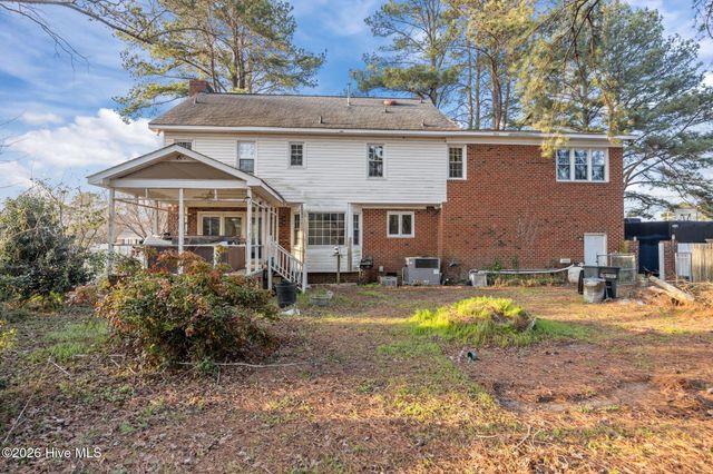 112 Knight Drive, Winterville, NC 28590