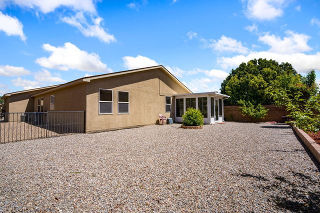 3451 Sun Mesa Street SW, Los Lunas, NM 87031