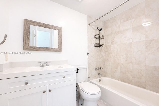 1220 SW 78th Ave, Miami, FL 33144