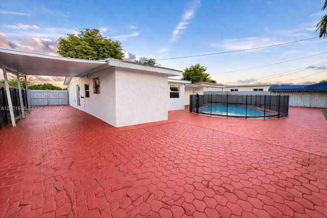 1220 SW 78th Ave, Miami, FL 33144