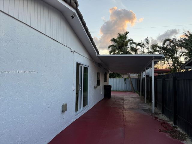 1220 SW 78th Ave, Miami, FL 33144
