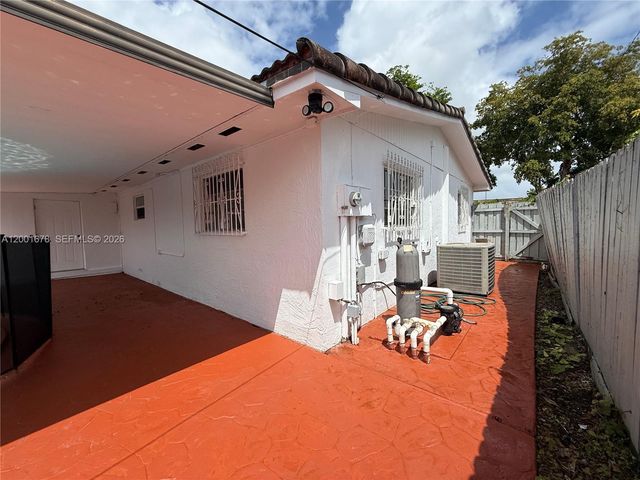 1220 SW 78th Ave, Miami, FL 33144