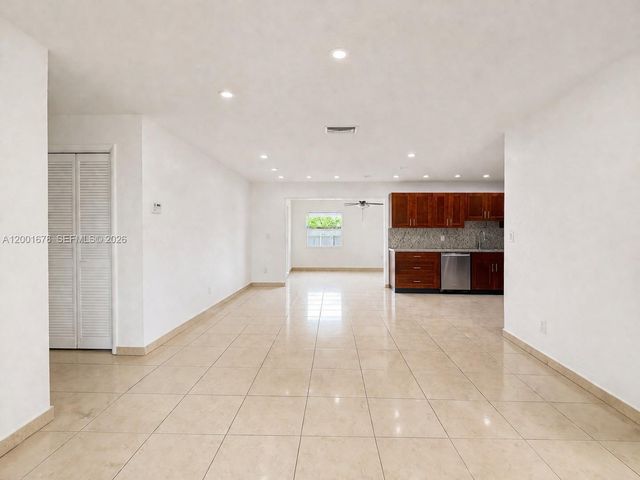 1220 SW 78th Ave, Miami, FL 33144