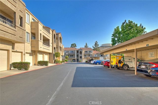 1015 La Terraza 304, Corona, CA 92879
