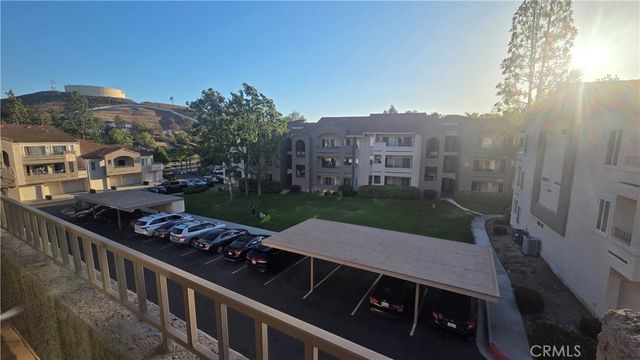 1015 La Terraza 304, Corona, CA 92879