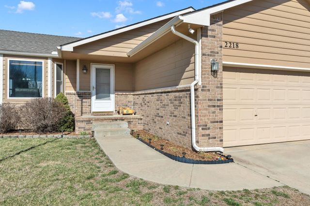 2218 W Schoolhouse, Haysville, KS 67060