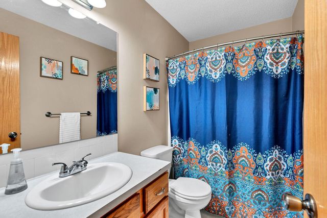 2218 W Schoolhouse, Haysville, KS 67060