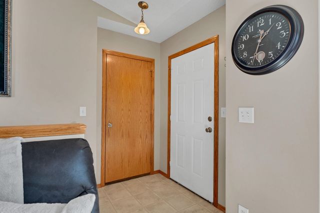 2218 W Schoolhouse, Haysville, KS 67060