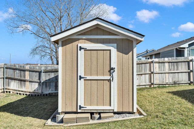 2218 W Schoolhouse, Haysville, KS 67060