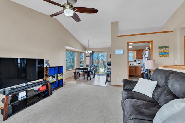 2218 W Schoolhouse, Haysville, KS 67060