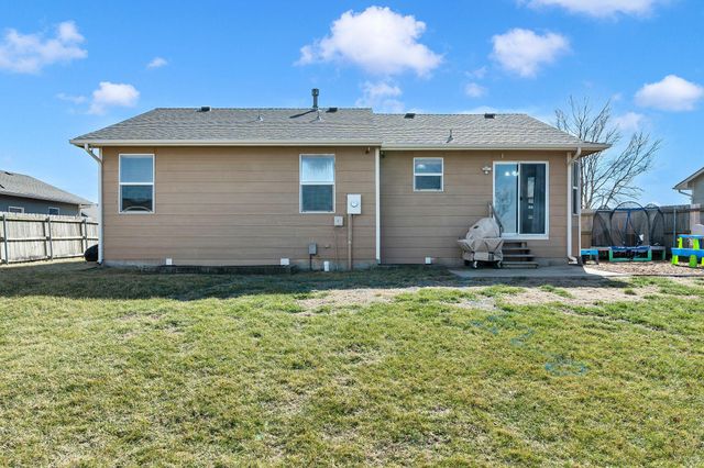 2218 W Schoolhouse, Haysville, KS 67060