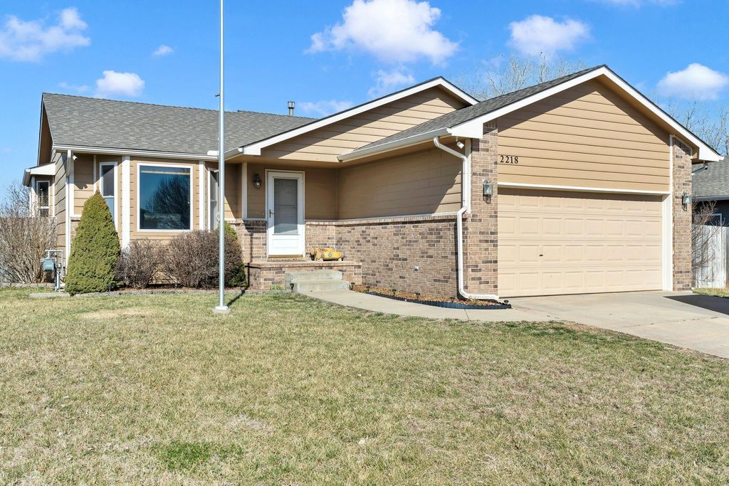 2218 W Schoolhouse, Haysville, KS 67060