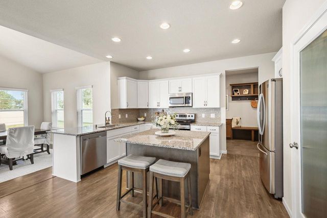 803 Liliana Terrace, Oregon, WI 53575