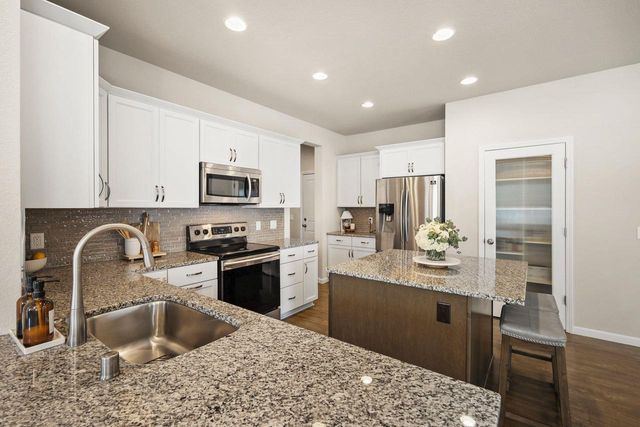 803 Liliana Terrace, Oregon, WI 53575