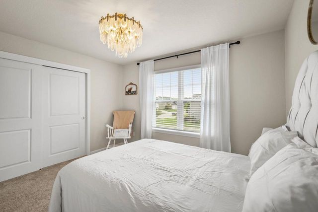 803 Liliana Terrace, Oregon, WI 53575