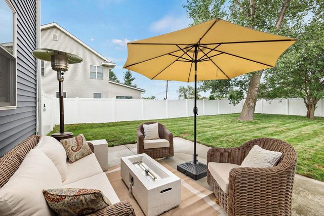 803 Liliana Terrace, Oregon, WI 53575