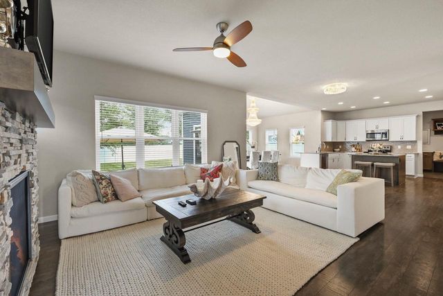 803 Liliana Terrace, Oregon, WI 53575