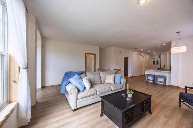15066 Dundee Avenue, Apple Valley, MN 55124