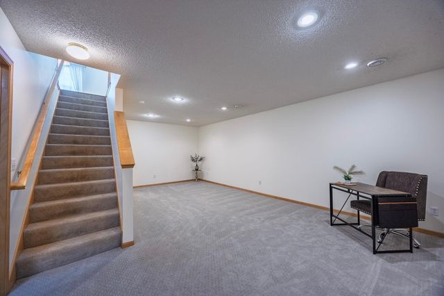 15066 Dundee Avenue, Apple Valley, MN 55124