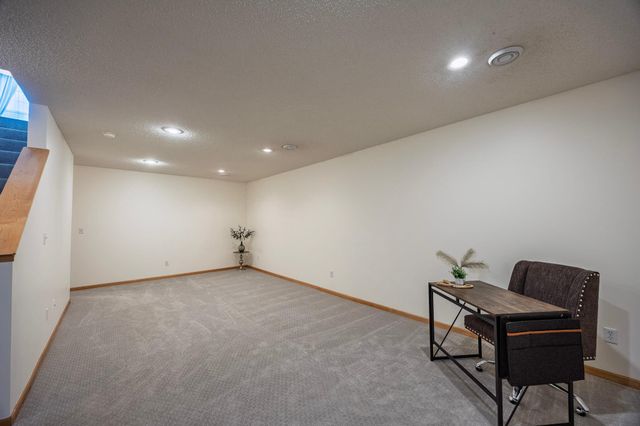 15066 Dundee Avenue, Apple Valley, MN 55124