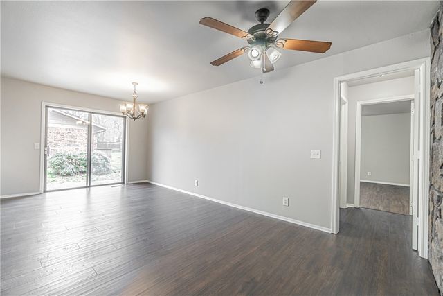 601 Valley West Drive, Rogers, AR 72756