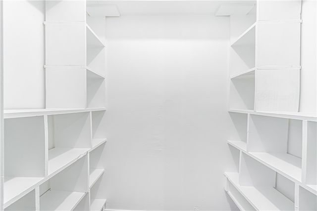 601 Valley West Drive, Rogers, AR 72756