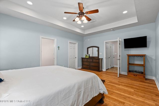 7900 Clamshell Avenue, Ocean Springs, MS 39564