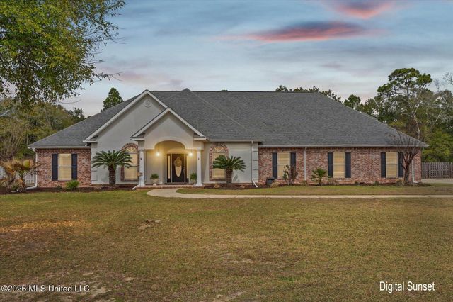 7900 Clamshell Avenue, Ocean Springs, MS 39564