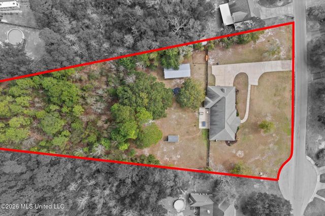 7900 Clamshell Avenue, Ocean Springs, MS 39564