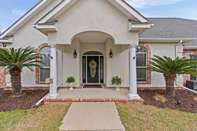 7900 Clamshell Avenue, Ocean Springs, MS 39564