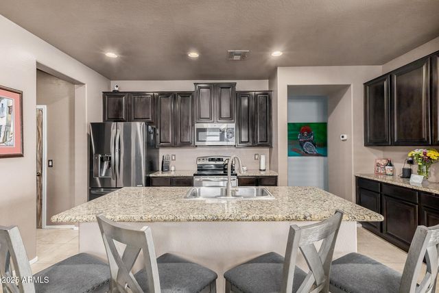 18600 W ILLINI Street, Goodyear, AZ 85338