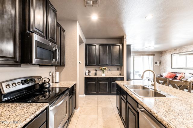 18600 W ILLINI Street, Goodyear, AZ 85338