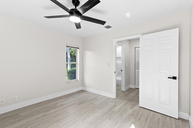7542 Seafoam Court, Boynton Beach, FL 33437