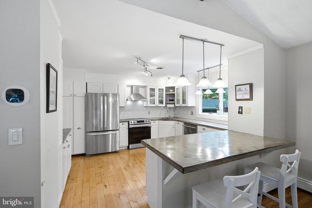 95 JACOBS CREEK RD, Ewing, NJ 08628