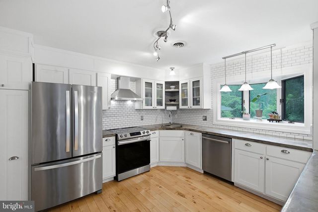 95 JACOBS CREEK RD, Ewing, NJ 08628