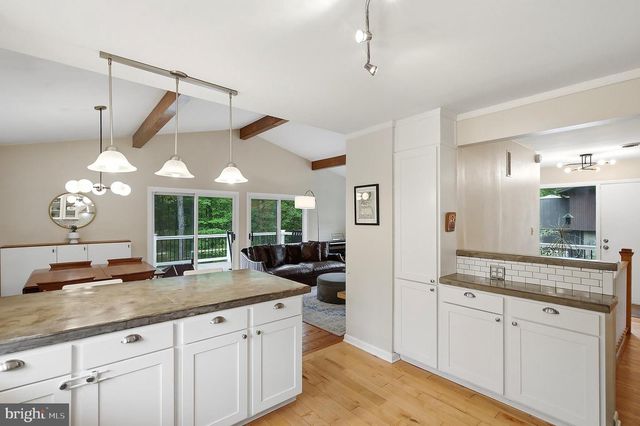 95 JACOBS CREEK RD, Ewing, NJ 08628