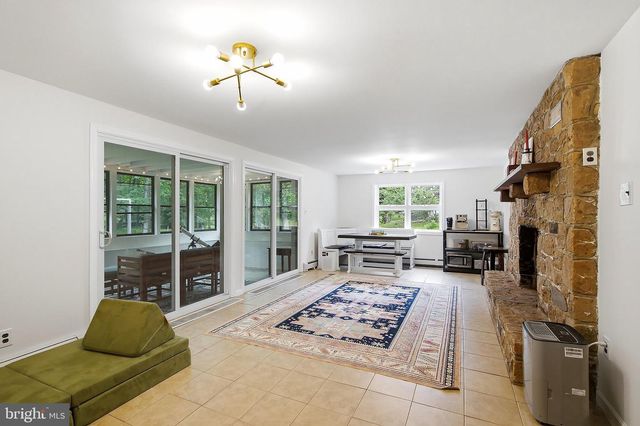 95 JACOBS CREEK RD, Ewing, NJ 08628