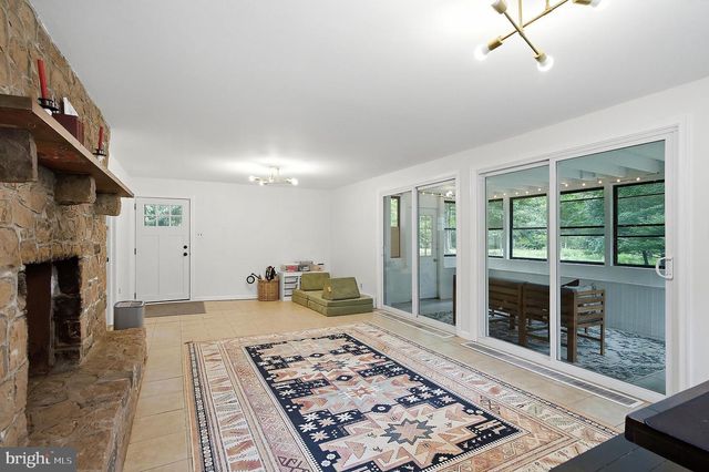 95 JACOBS CREEK RD, Ewing, NJ 08628